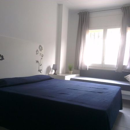 Apartaments La Riera ロザス エクステリア 写真
